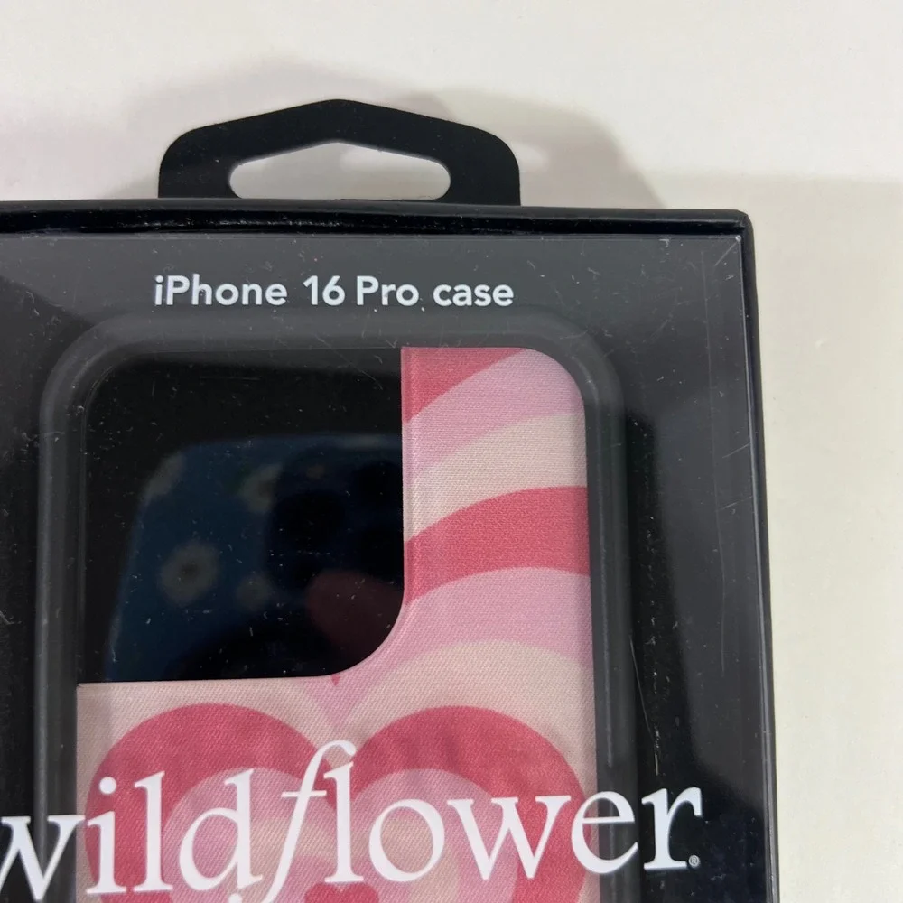Wildflower iPhone 16 Pro Case Latte Love Pink NIP